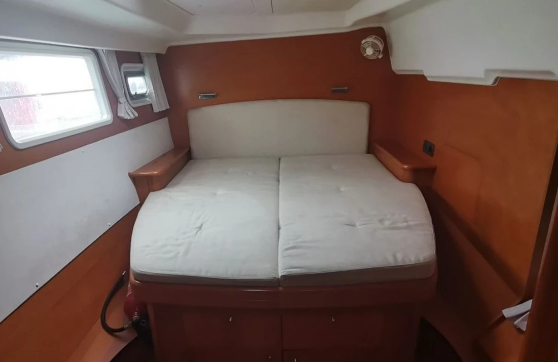 Lagoon 440 catamaran luxury sailing yacht