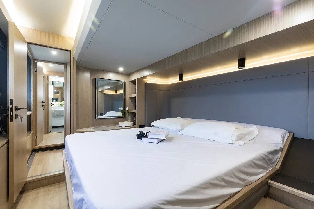 Oceanwalker yachts bedroom