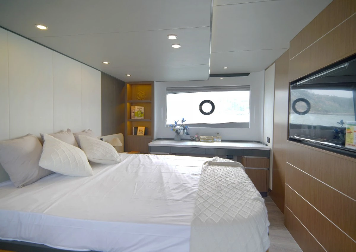 Oceanwalker X62 Bedroom