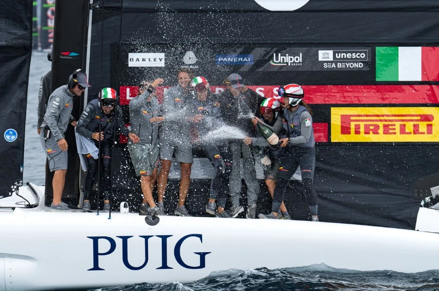 Italian women's sailing win and celebration