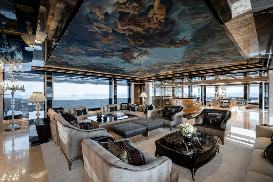 Lürssen Kismet parlor