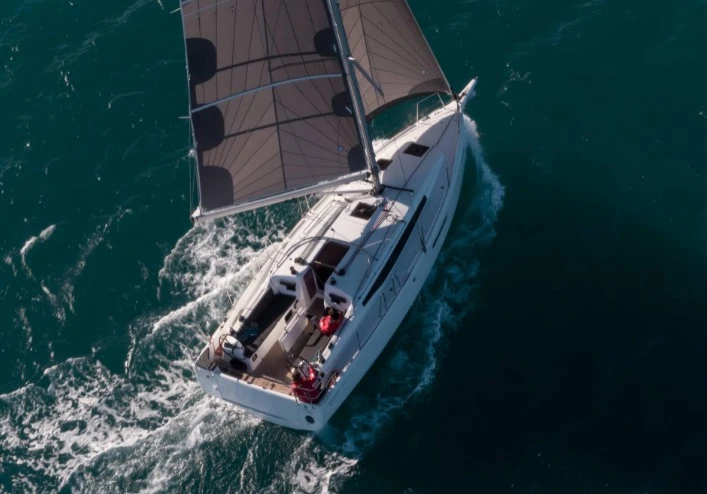Jeanneau sailboat